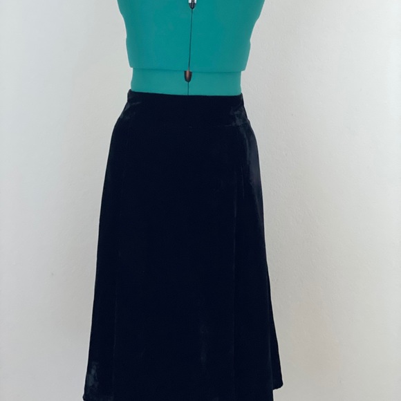 SOLD velvet midi skirt by Charter Club Size 12 - Picture 7 of 11